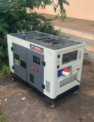 Aluguel de gerador de energia a diesel silencioso em Palmas