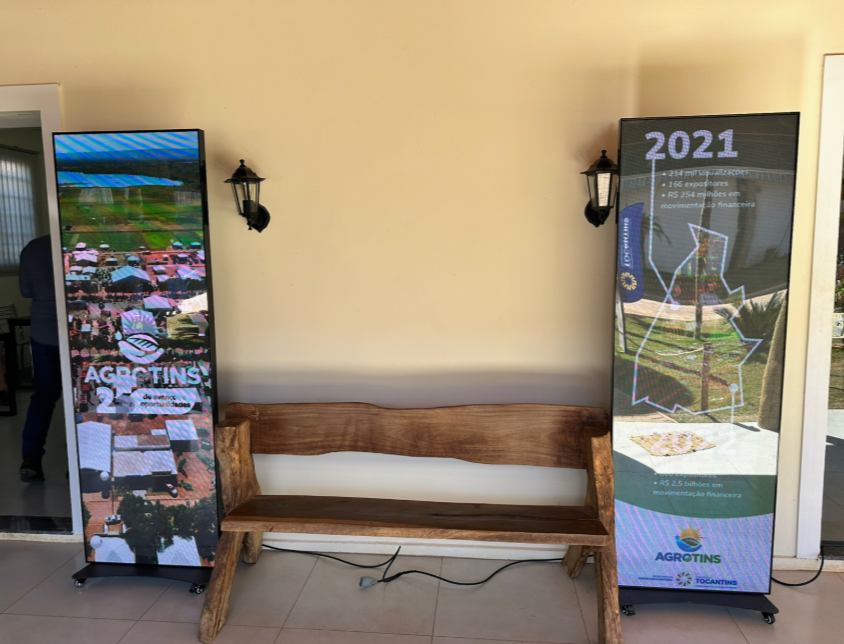 Locação de totens de LED